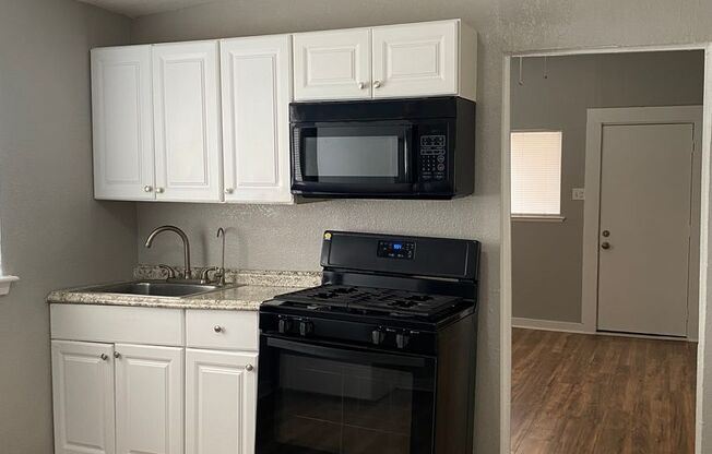 1517 EL PASO | Charming 1-Bedroom Home in Avenida Guadalupe
