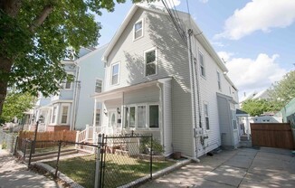 9 CONCORD AVE