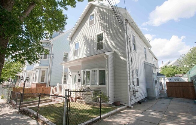 9 CONCORD AVE