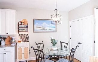 Townhouse in Auburn Available for August!