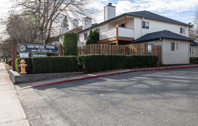 2 beds, 1 bath, 800 sqft, $1,350, Unit #110B