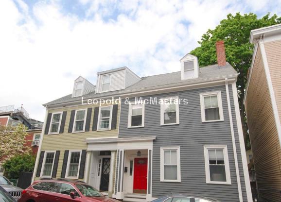 25 Green St  Unit 1