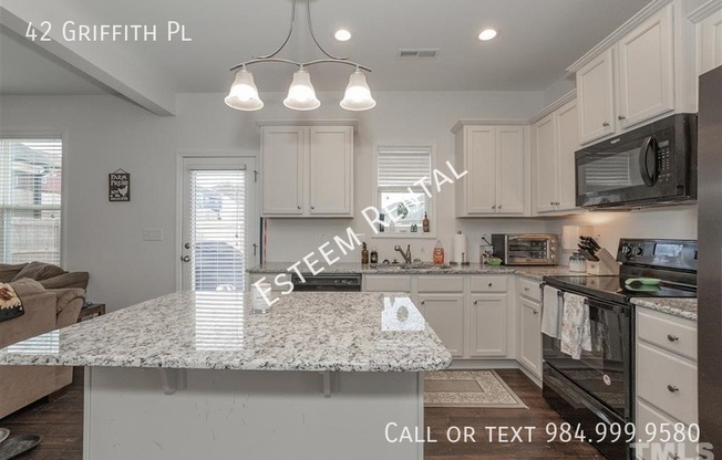 42 GRIFFITH PL