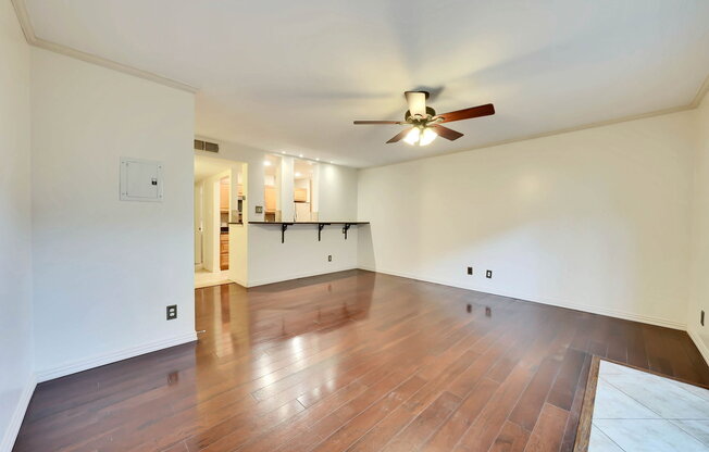 2122 Hancock Dr