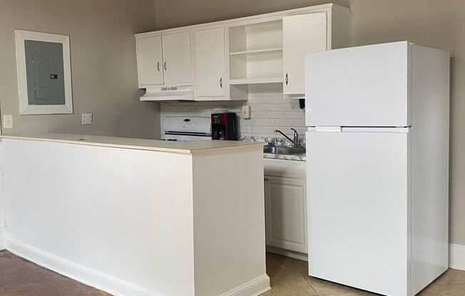 1 bed, 1 bath, 700 sqft, $1,125, Unit 2