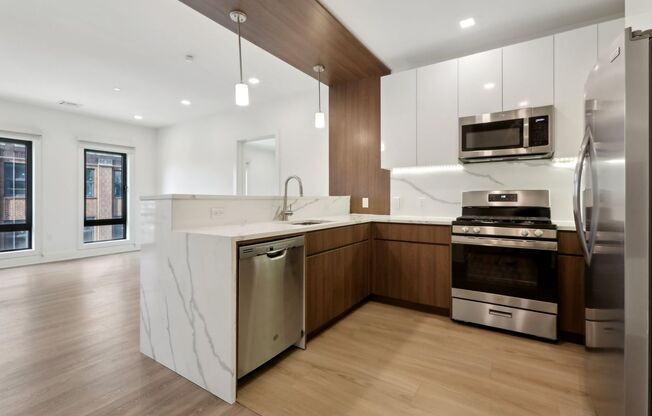 2 beds, 2 baths, 984 sqft, $2,850, Unit 203