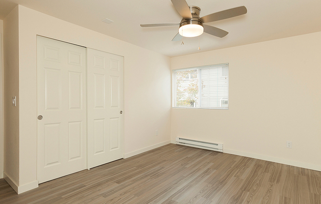 3 beds, 2 baths, 930 sqft, $3,545, Unit 407