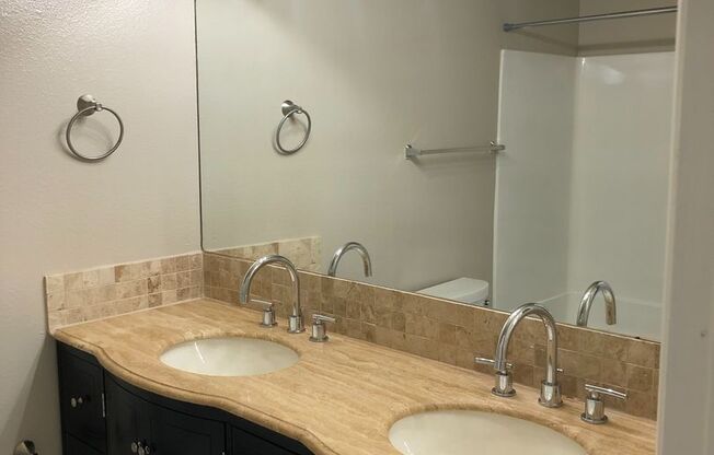 1 bed, 1 bath, $1,350, Unit # 259