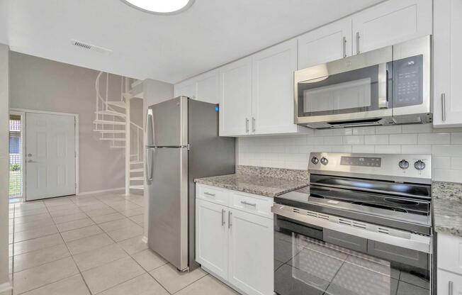 3 beds, 3 baths, 1,600 sqft, $1,999