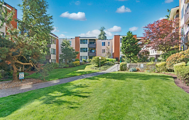 Watercrest Green Space Apartments in Lake Forest Park, WA