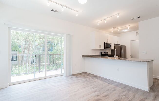 1 bed, 1 bath, 775 sqft, $1,395, Unit 3212