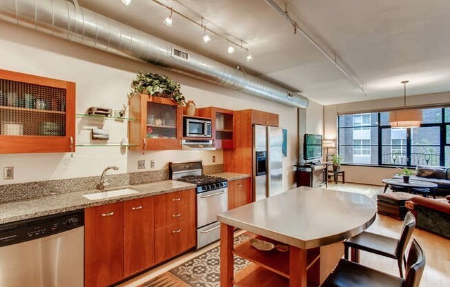 Studio, 1 bath, 980 sqft, $2,050, Unit ELI510