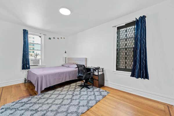 1 bed, 1 bath, 1,000 sqft, $2,400, Unit F21