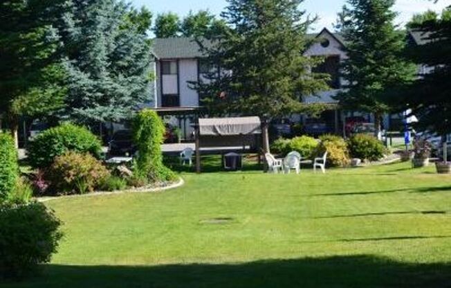 2 beds, 1 bath, 900 sqft, $1,150, Unit 102