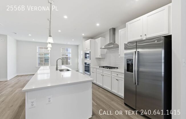2556 B VERONA PL