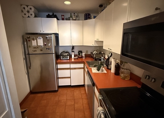 463 COMMONWEALTH AVE
