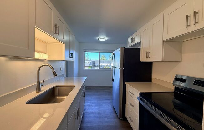 2 beds, 1 bath, 775 sqft, $2,045, Unit 205