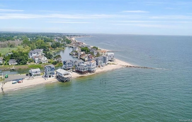 2155 Fairfield Beach Rd