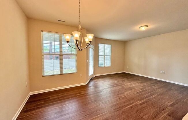 Charming 3BD, 2.5BA Raleigh Townhome in an HOA Community Near Triangle Town Center