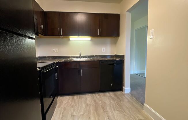 1 bed, 1 bath, 745 sqft, $1,750, Unit 14200 #302