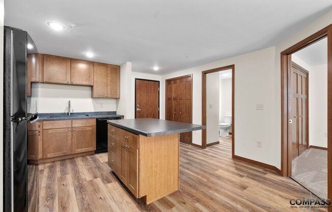 1 bed, 1 bath, 520 sqft, $1,145, Unit 002
