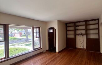 5864-5864A N. 42nd St.