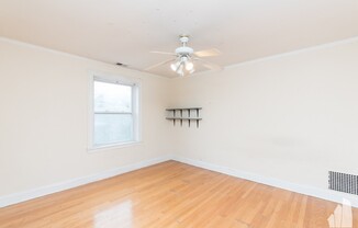 4921 North Hermitage Ave.