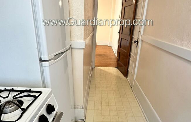 Spacious 1 Bedroom Lakes Uptown Apartment, Blocks from Both Lakes, Hardwood Floors, One Month Free
