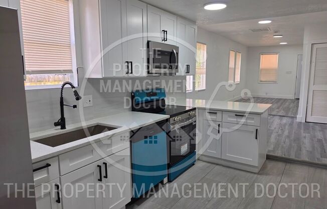 Comfortable 3-Bedroom Home in Prime Tampa Location – Fully Remodeled!