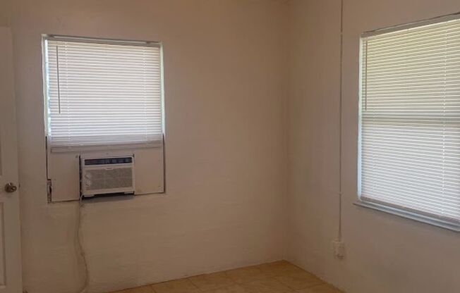 2 beds, 1 bath, $1,350