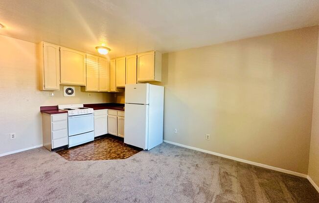 1 bed, 1 bath, 400 sqft, $1,475, Unit Unit 07