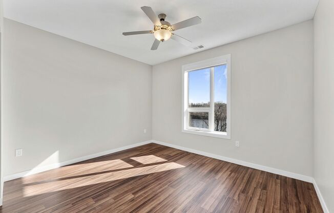 2 beds, 2 baths, 1,210 sqft, $1,800, Unit 220