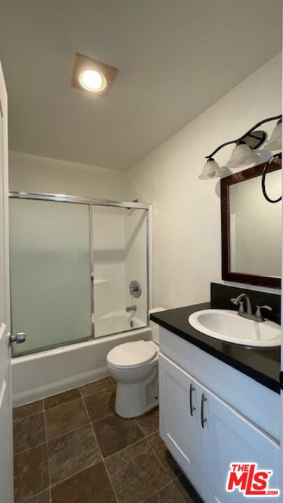 639 N ALEXANDRIA AVE