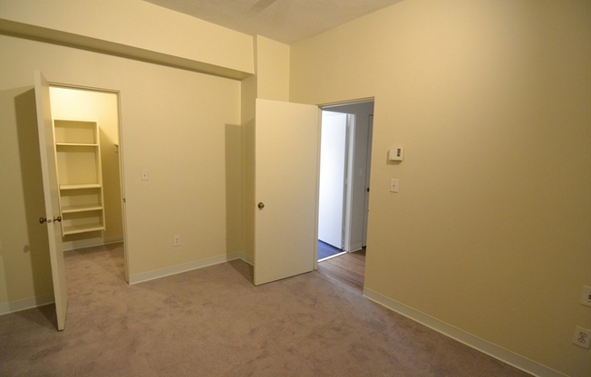 1 bed, 1 bath, 718 sqft, $2,900, Unit 23-2