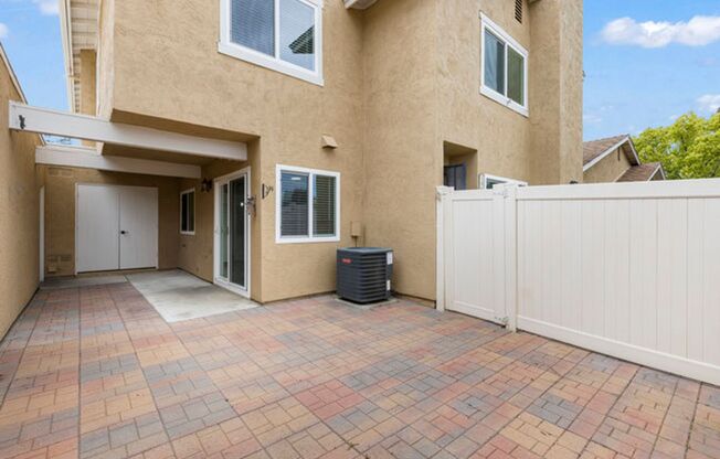 Desirable Poway Full Remodeled  3 Bdr 2 Bath Townhome
