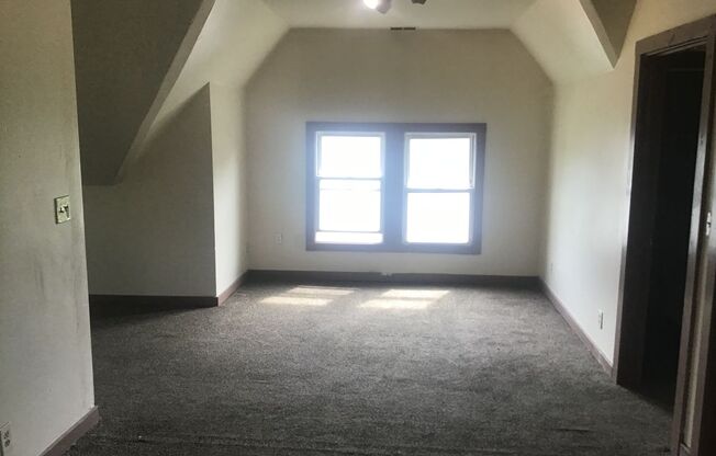 3312-14 W Mt Vernon Ave