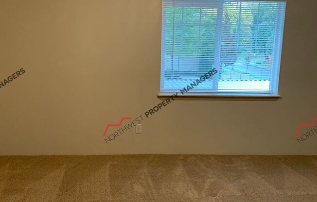 1 bed, 1 bath, 747 sqft, $1,350, Unit D-213