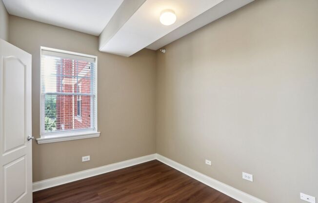 1 bed, 1.5 baths, 1,382 sqft, $2,400, Unit 426