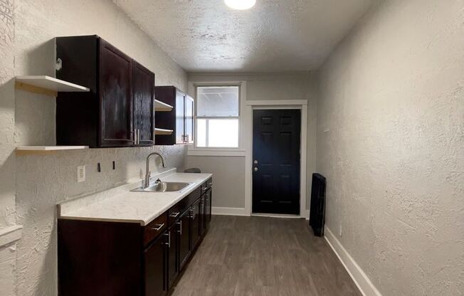 4 beds, 1 bath, $1,450