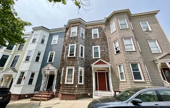 7 DOUGLAS ST