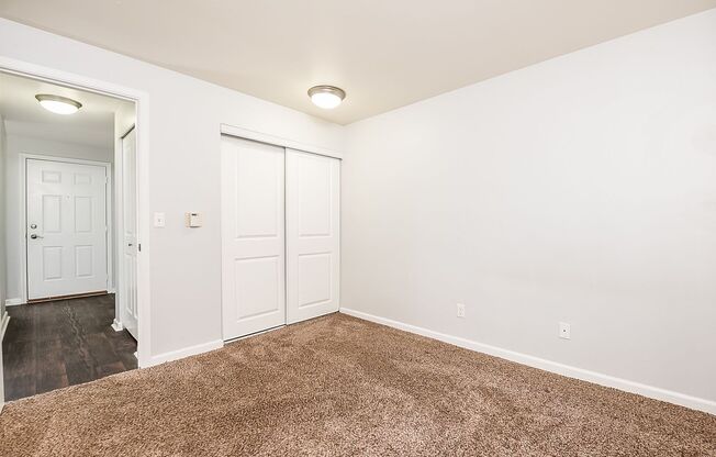 1 bed, 1 bath, 570 sqft, $1,675, Unit 1-201