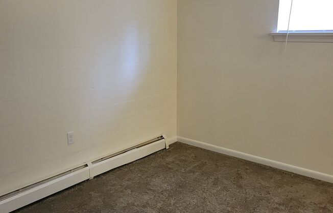 1 bed, 1 bath, 682 sqft, $1,215, Unit GL25008