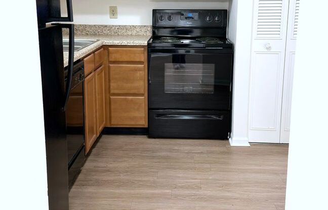 2 beds, 1 bath, 1,050 sqft, $1,395, Unit 166