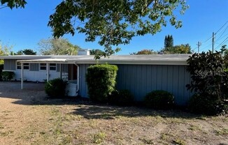1502 DARTMOUTH DR