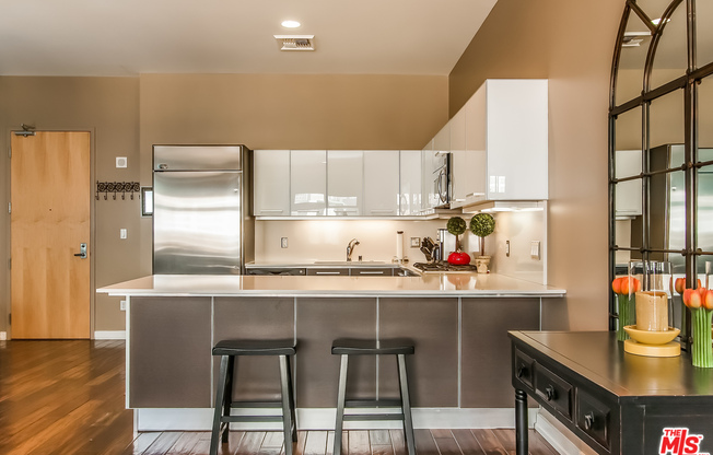 1 bed, 2 baths, 1,200 sqft, $3,800, Unit 1506