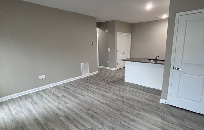 1 bed, 1 bath, 765 sqft, $895, Unit 226 1A
