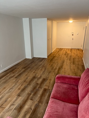 520 E 72 ST