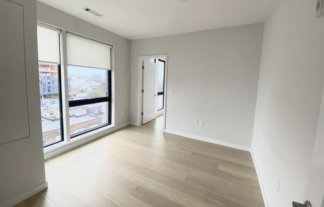 2 beds, 1 bath, 745 sqft, $4,350, Unit 501