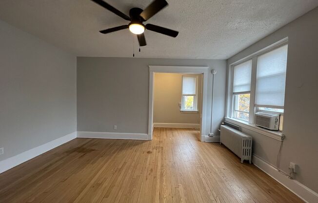 Studio, 1 bath, 300 sqft, $1,495, Unit Unit 400