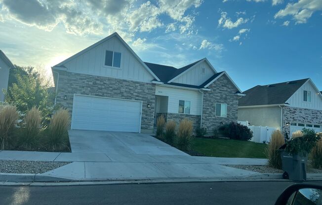 Beautiful South Jordan Home for rent!